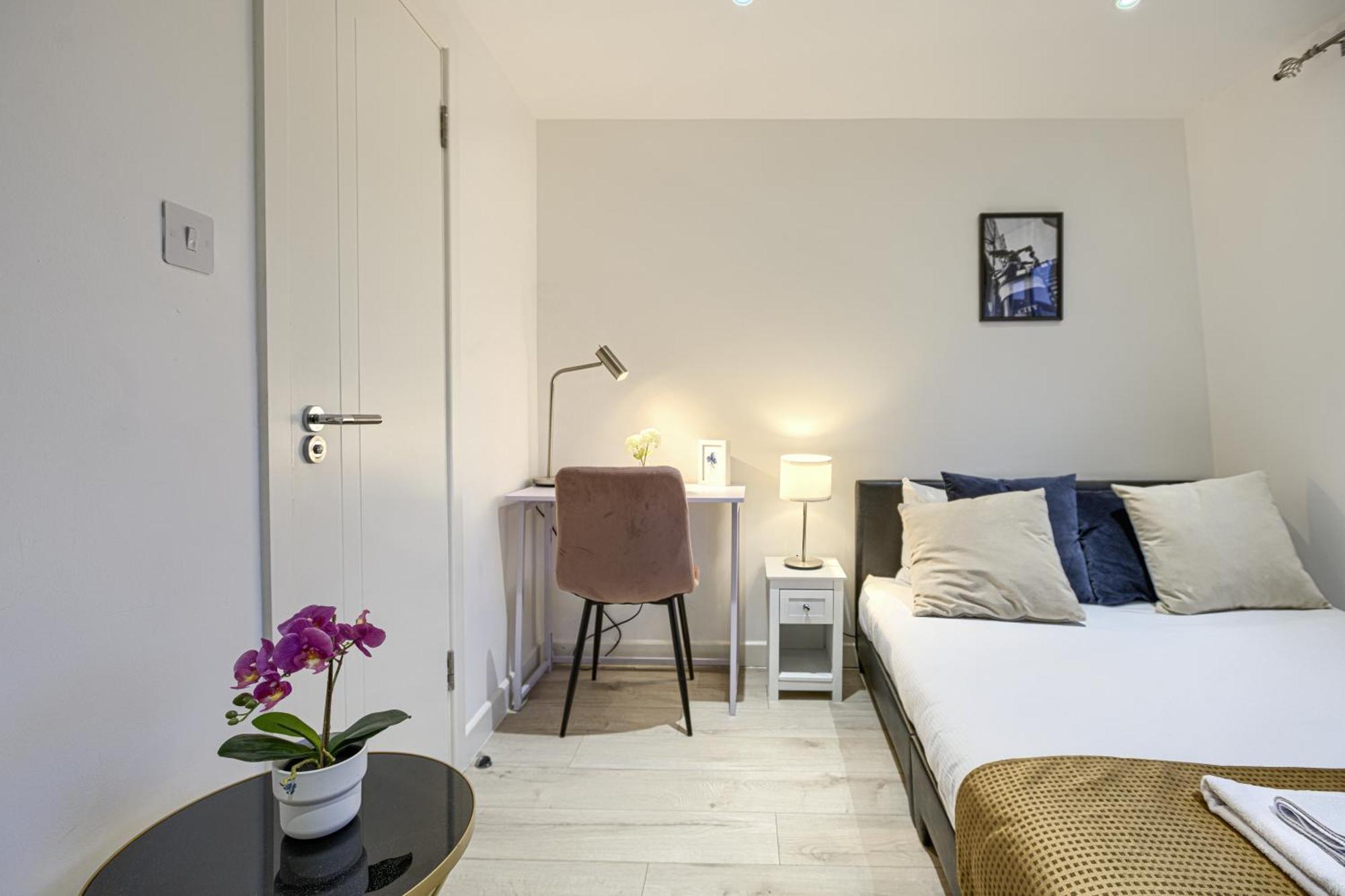 The Finsbury Deluxe Apartments Лондон Экстерьер фото