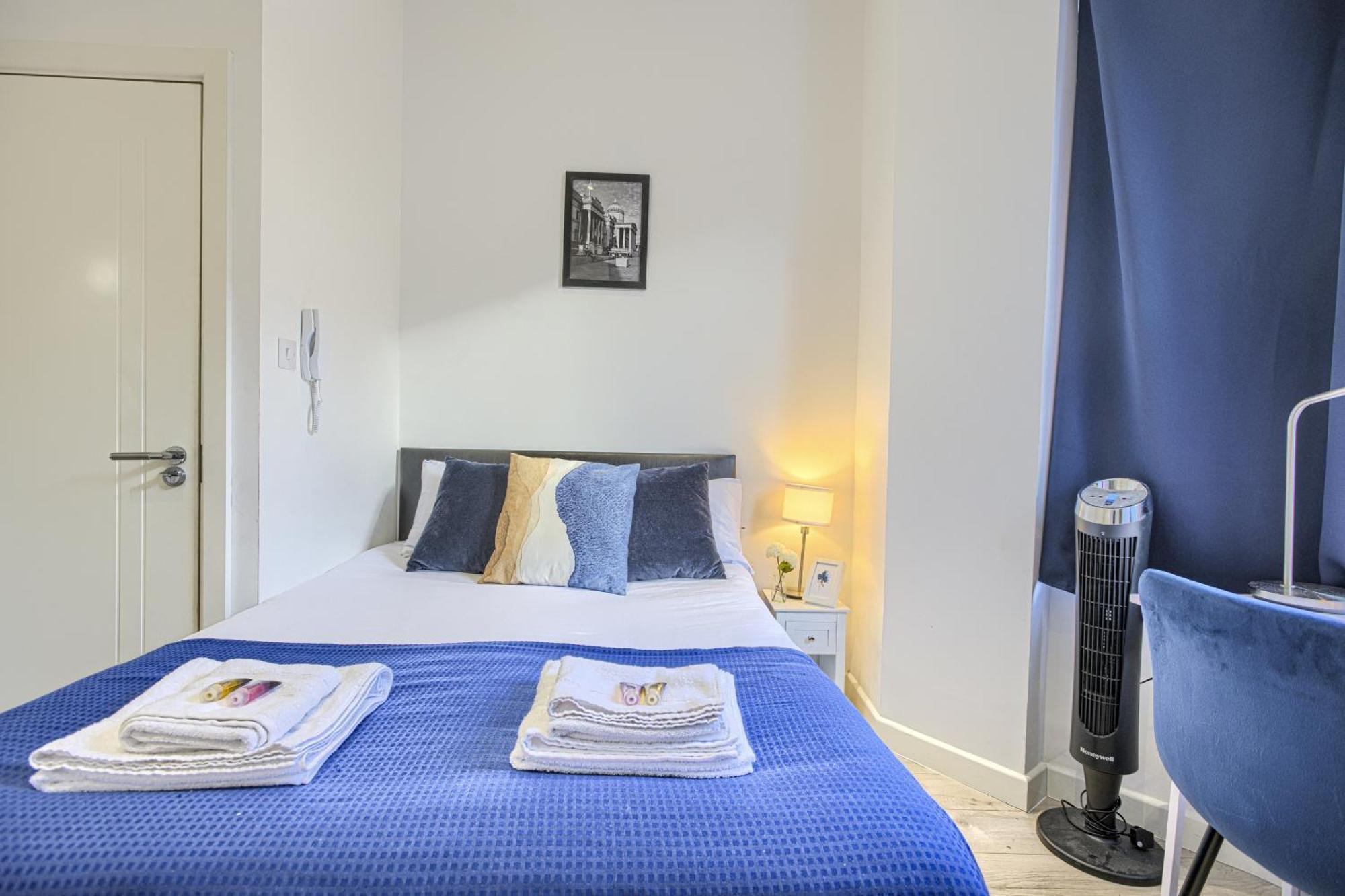 The Finsbury Deluxe Apartments Лондон Номер фото