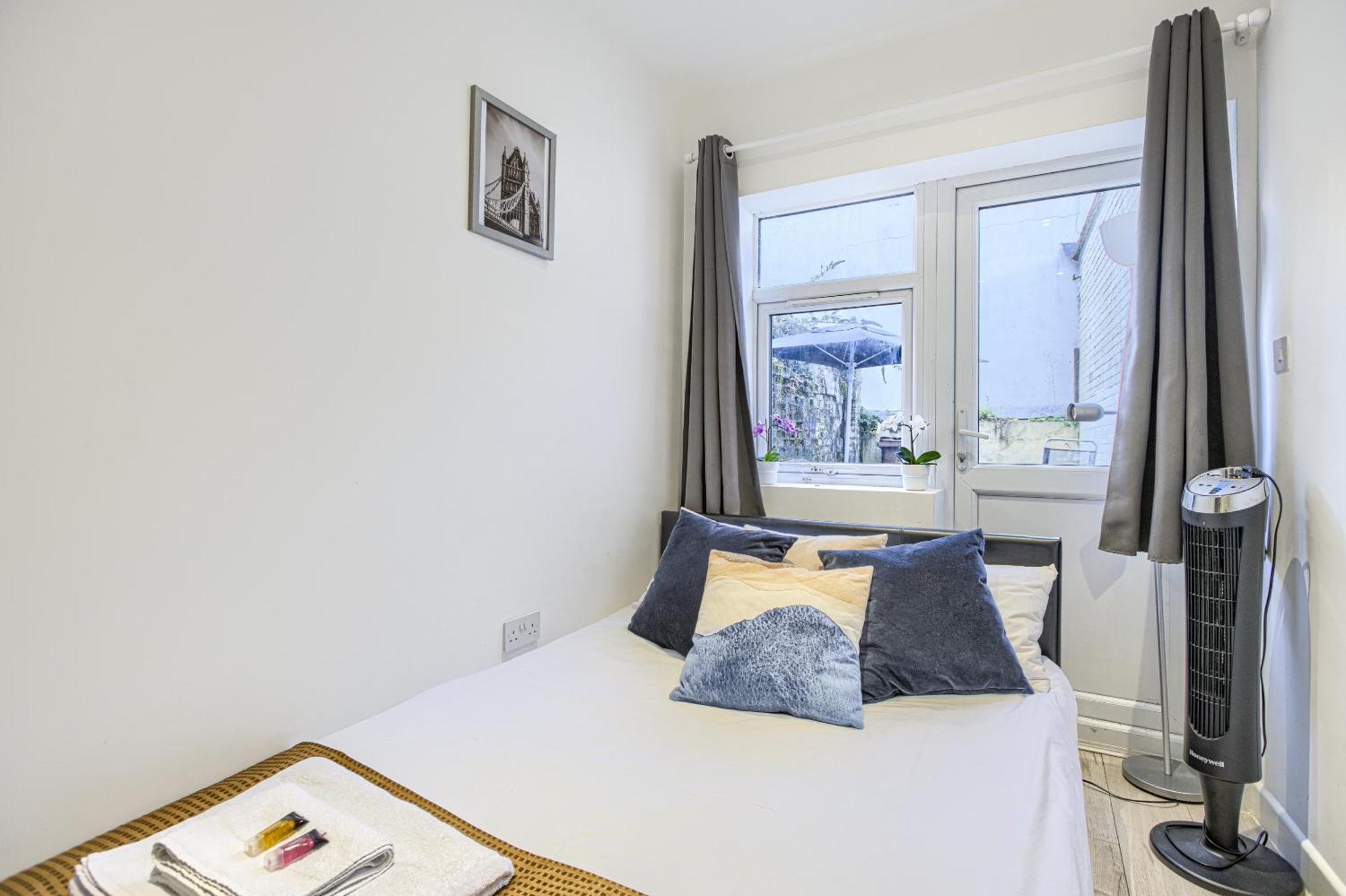 The Finsbury Deluxe Apartments Лондон Номер фото