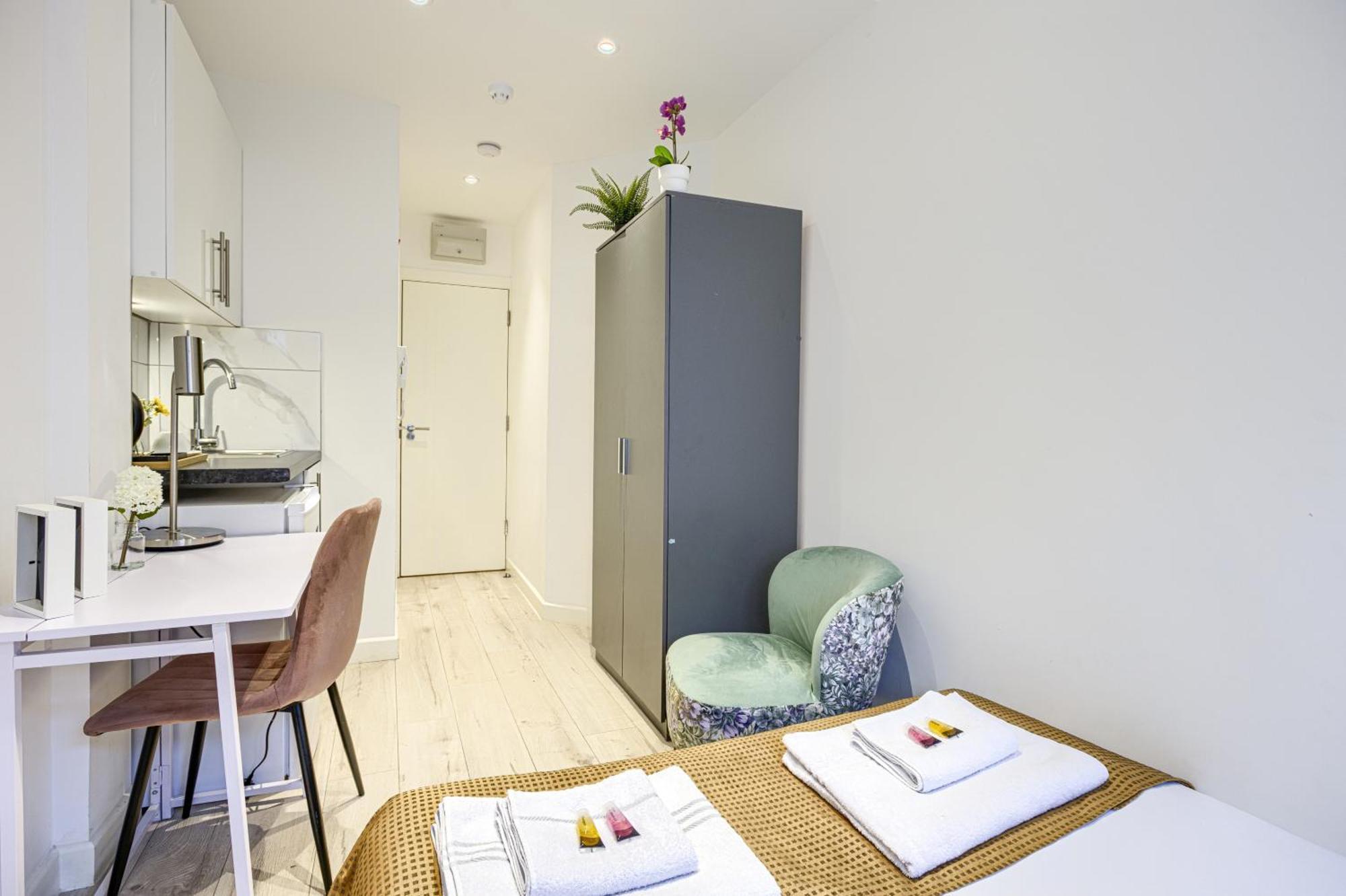 The Finsbury Deluxe Apartments Лондон Номер фото