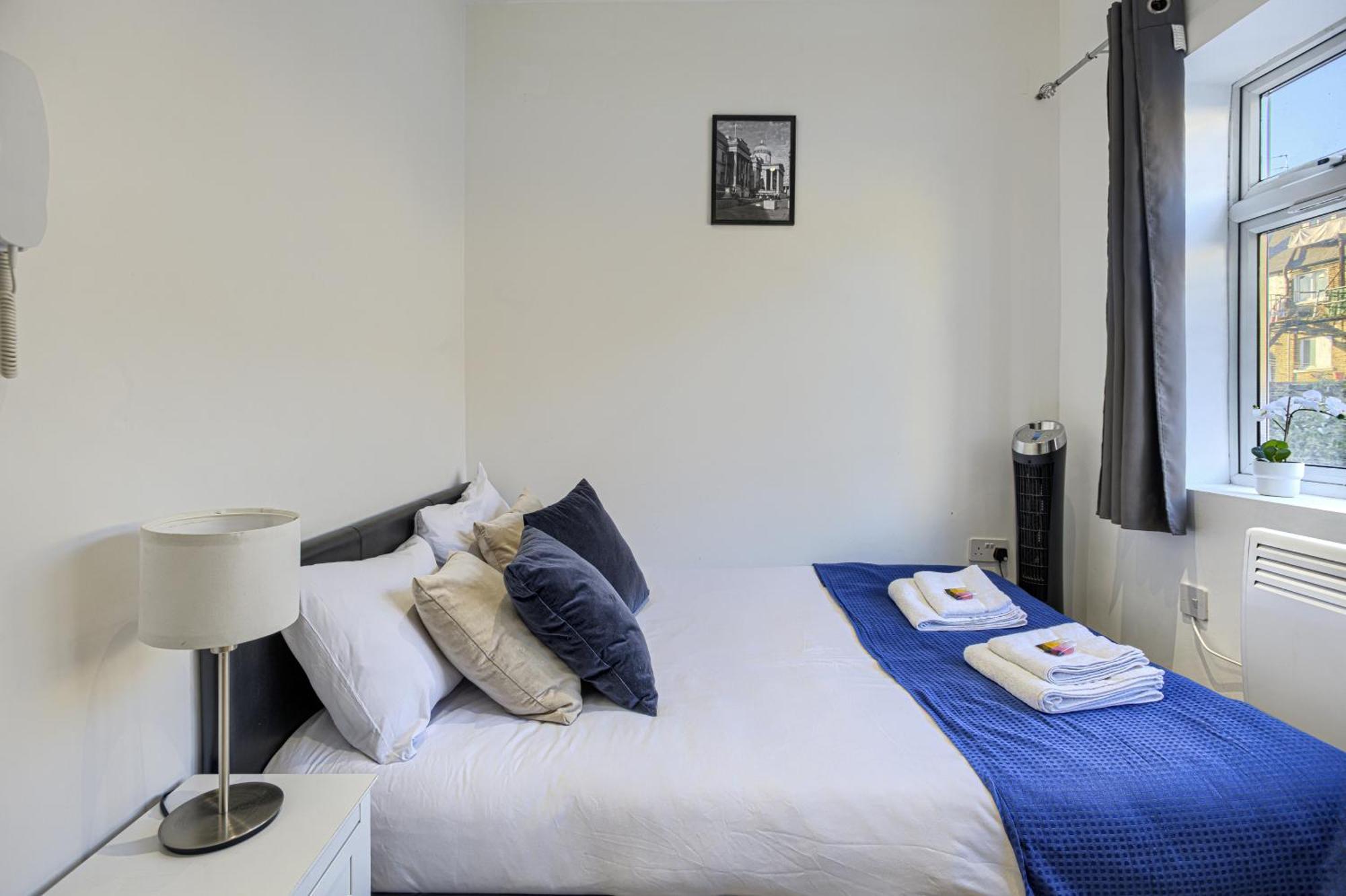 The Finsbury Deluxe Apartments Лондон Номер фото